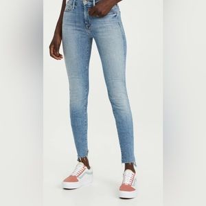 Mother Looker Two Step Ankle Fray in Kiss and Make Up